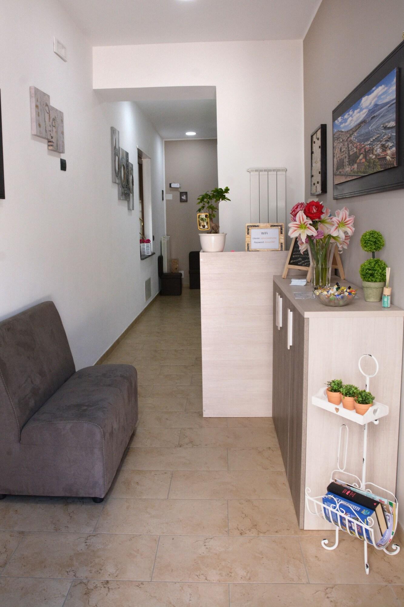 Vista Lobby Sylva Mala Home