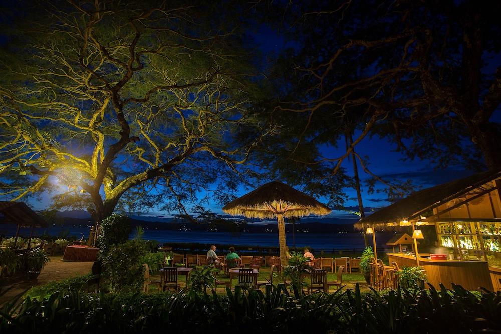 Bar/Salón Bagan Thande Hotel