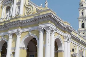 Actividad - Tour por el Agra colonial