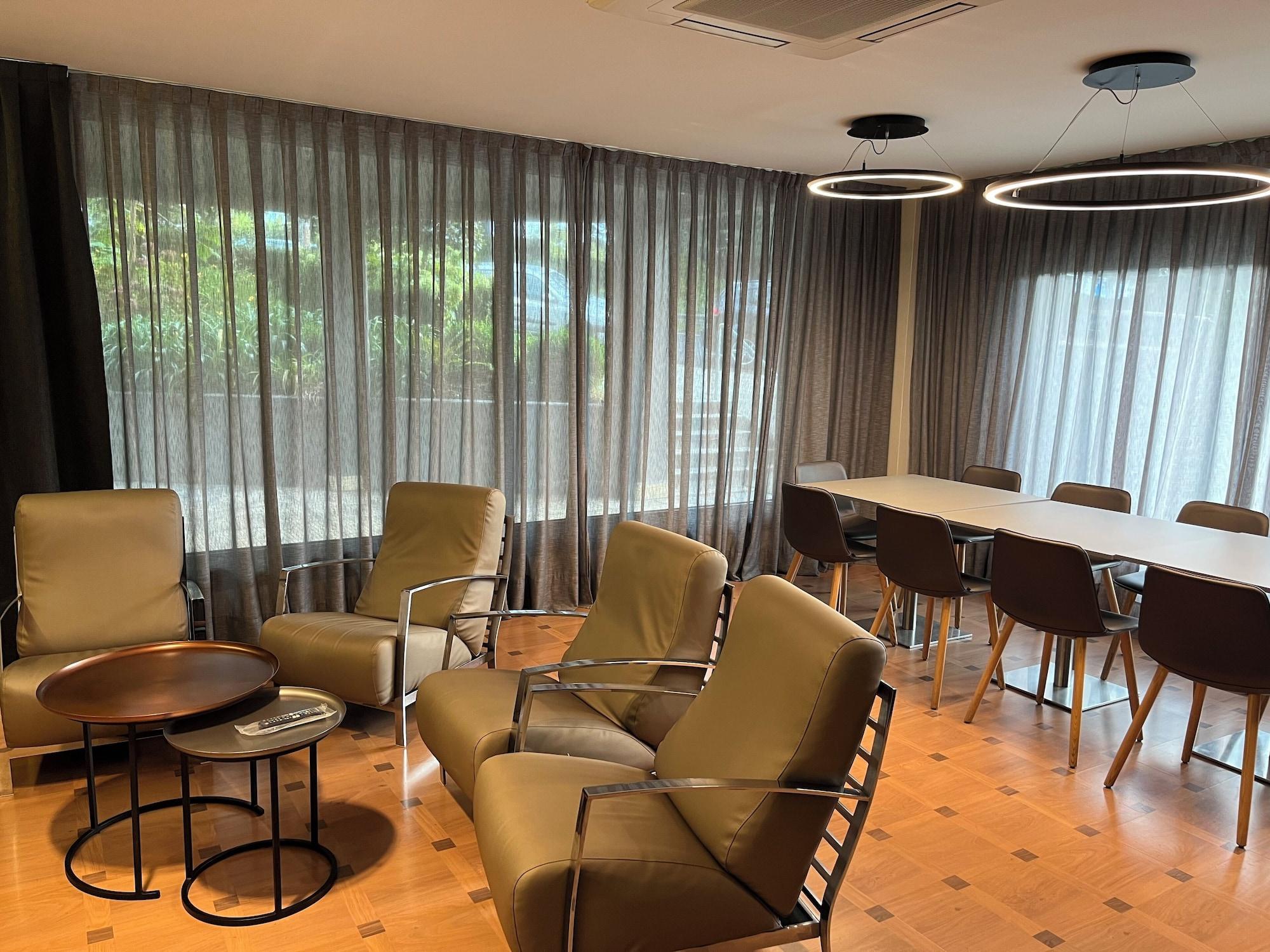 Vista Lobby Hotel Avenida Coruña