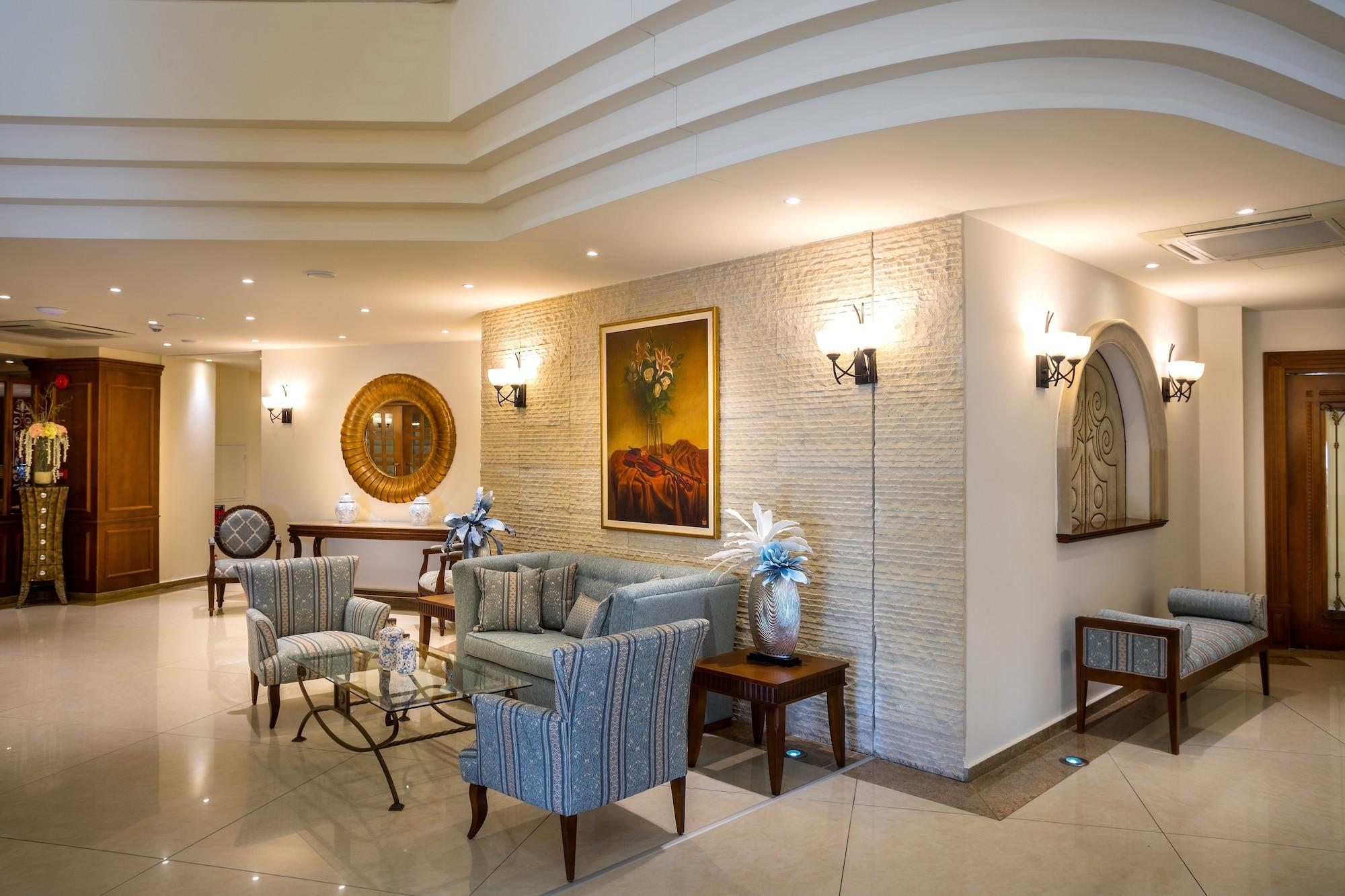 Vista Lobby Aquamare Beach Hotel & Spa