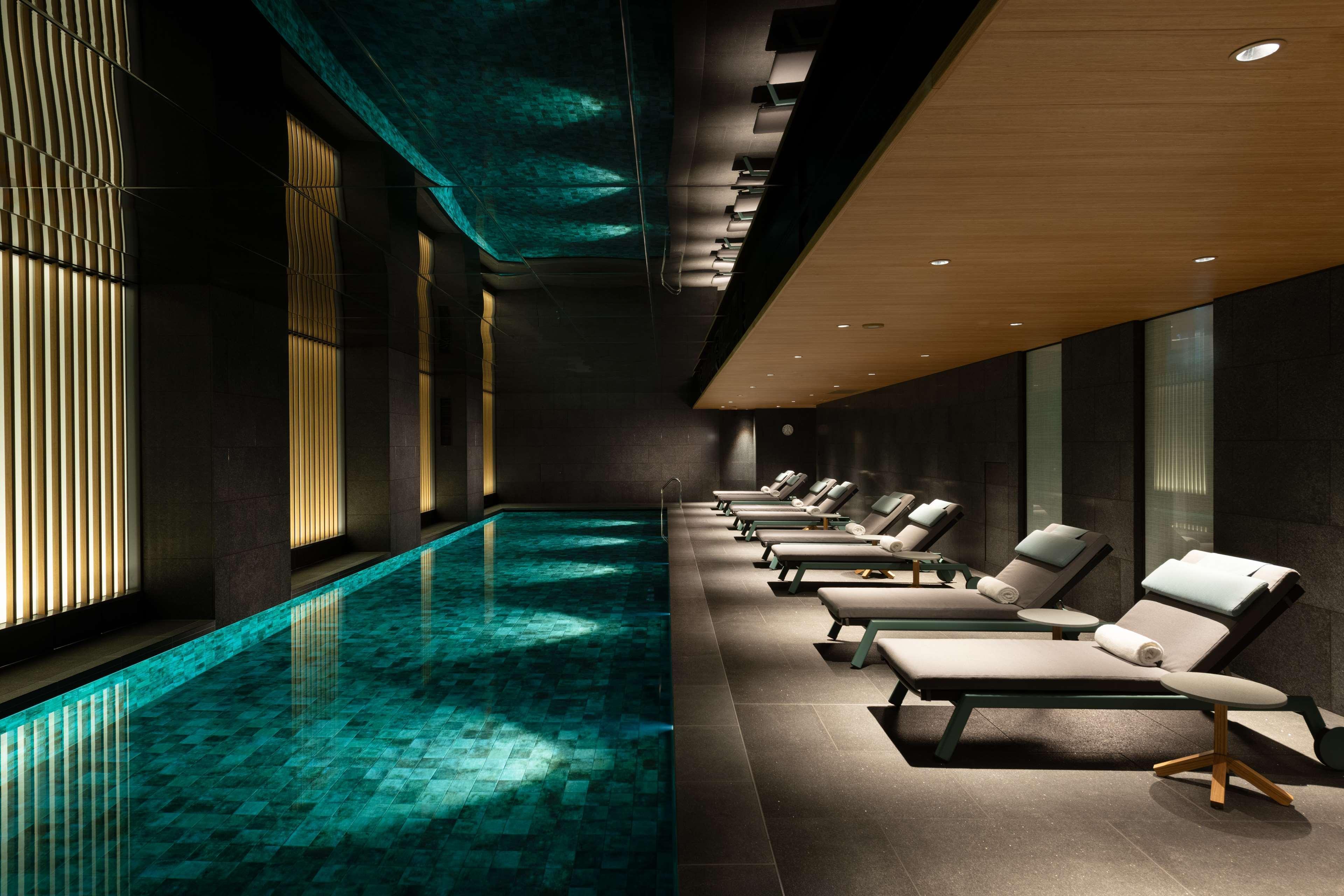 Vista Piscina Hilton Kyoto