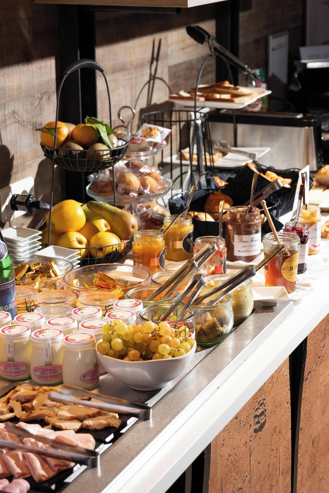 Restaurant Mercure Paris Levallois Perret