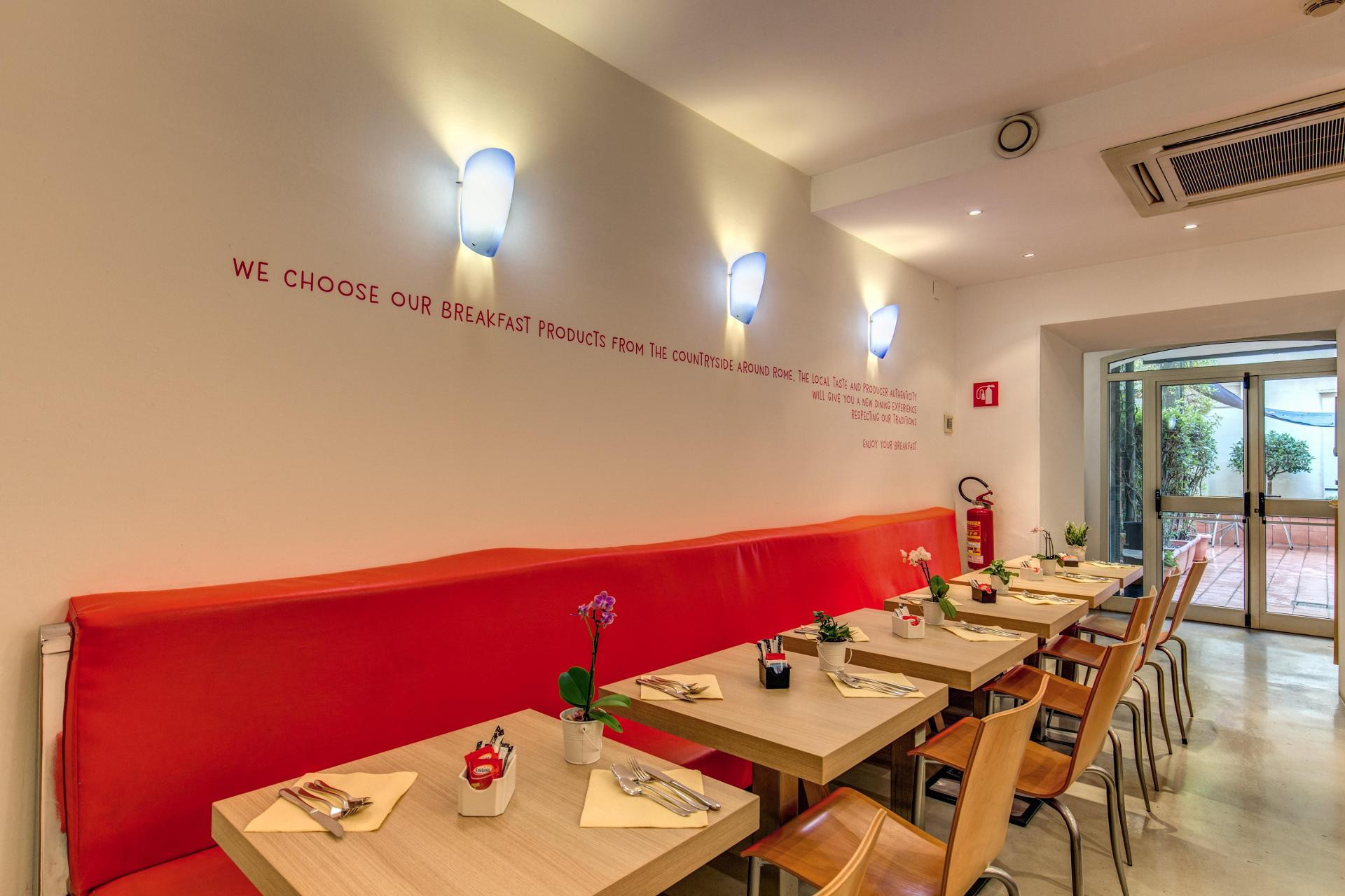 Bar/Salón Hotel Franklin Feel The Sound