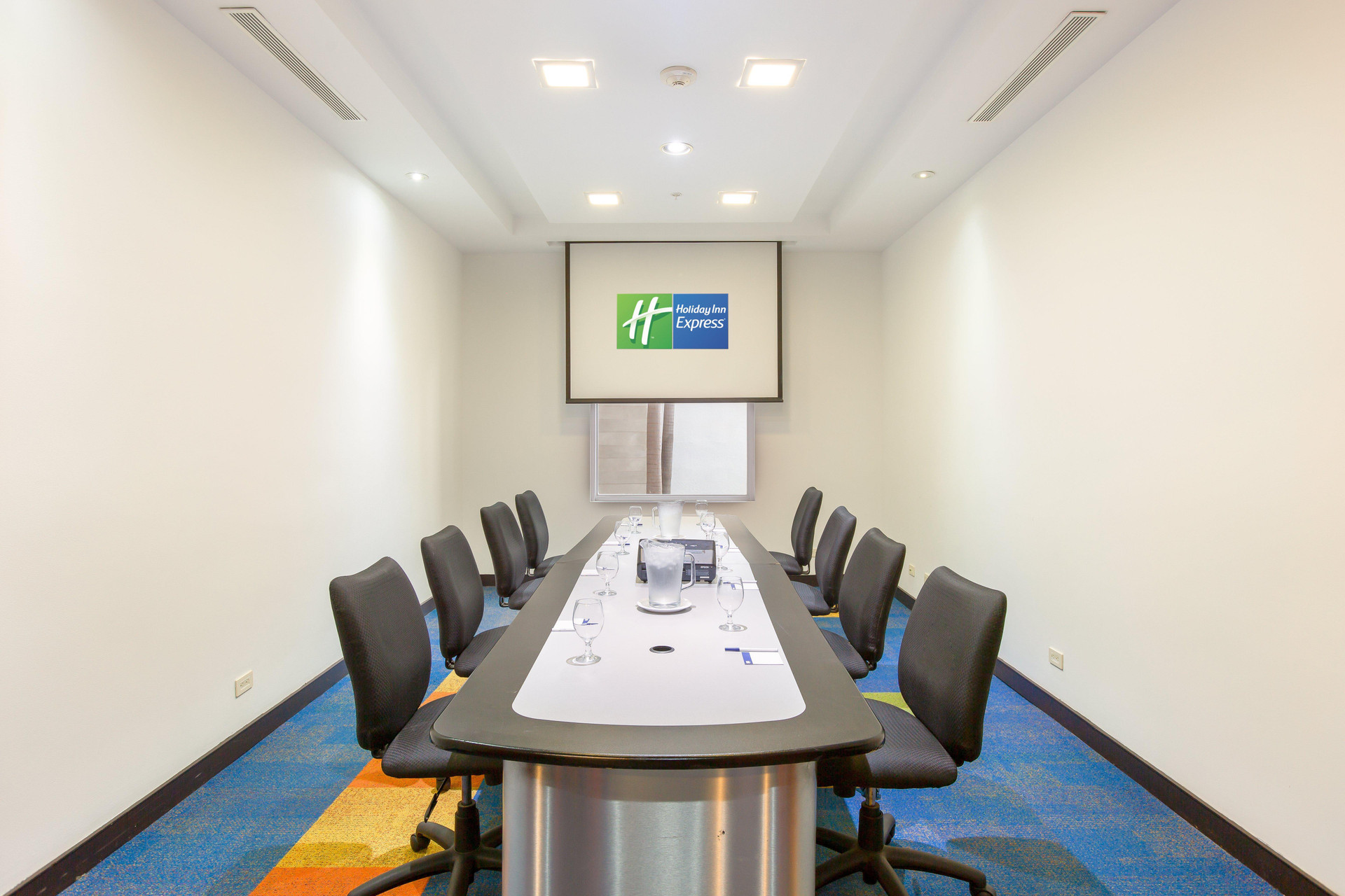 Sala de Reuniones Holiday Inn Express San Jose Forum by IHG