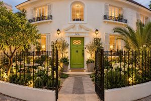 Hotel - Yogi Hostels