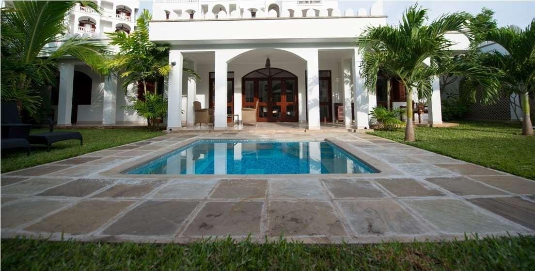 Vista Exterior Lantana Galu Beach