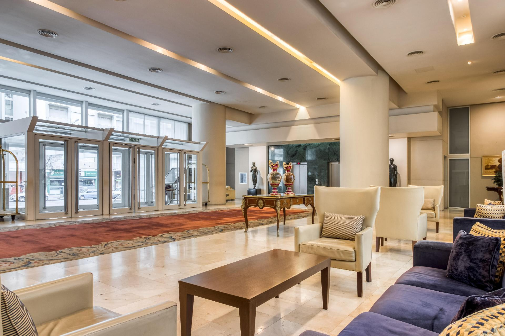 Vista Lobby Hermitage Hotel