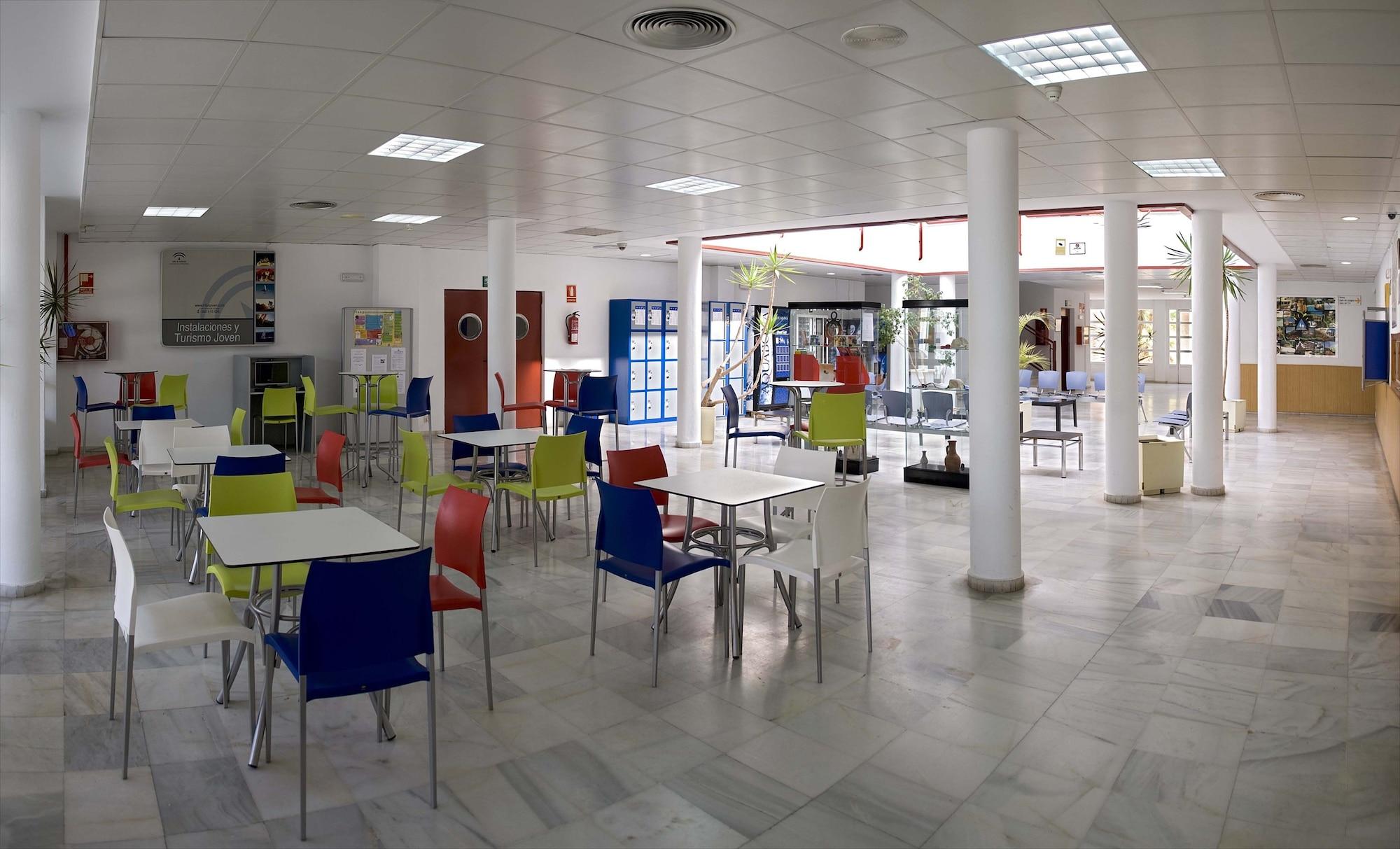 Restaurant Albergue Inturjoven Almería - Hostel