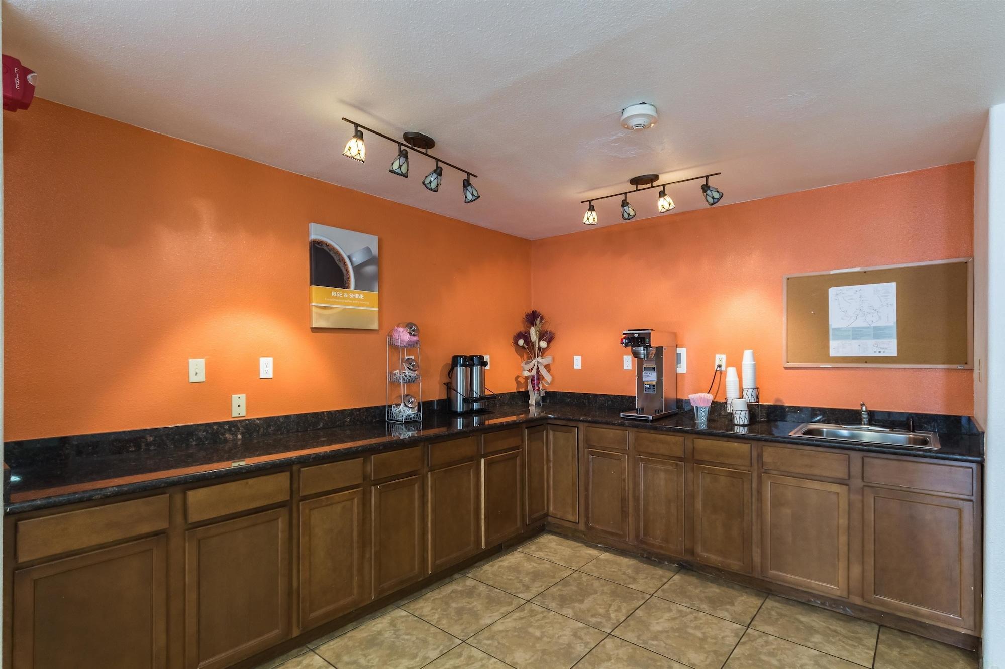 Restaurant Motel 6 Silver City