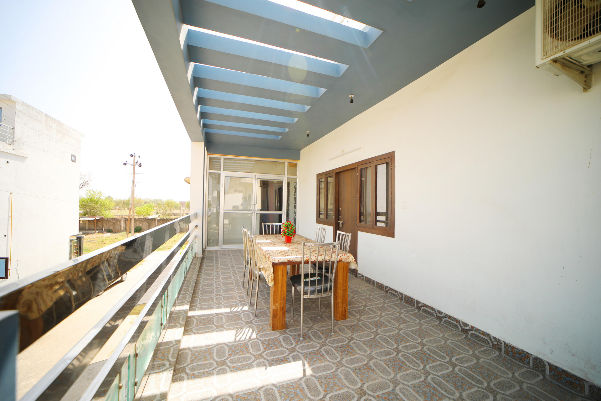 Varios Pandora Home Stay