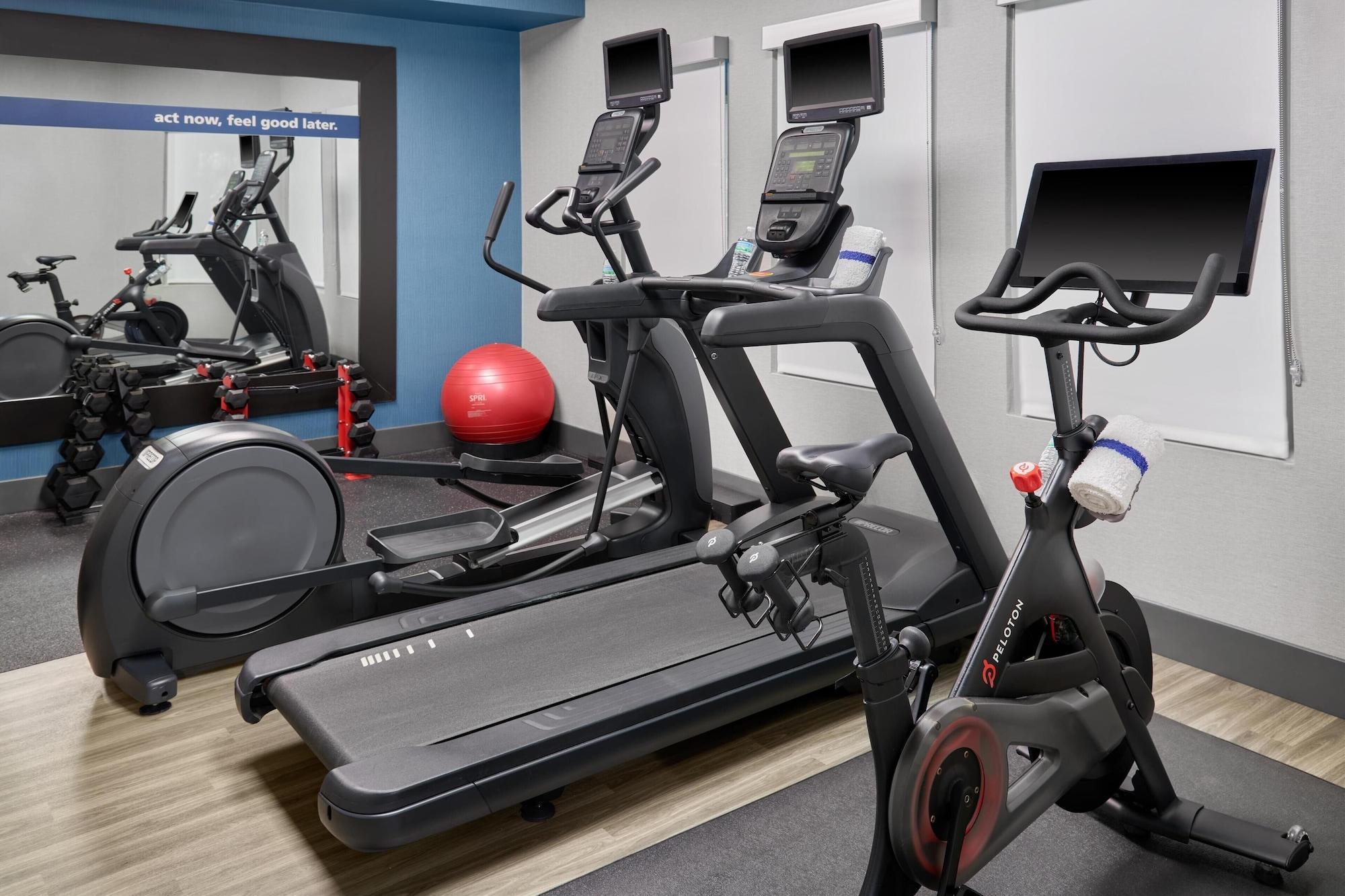 Gimnasio Hampton Inn Kansas City The Legends