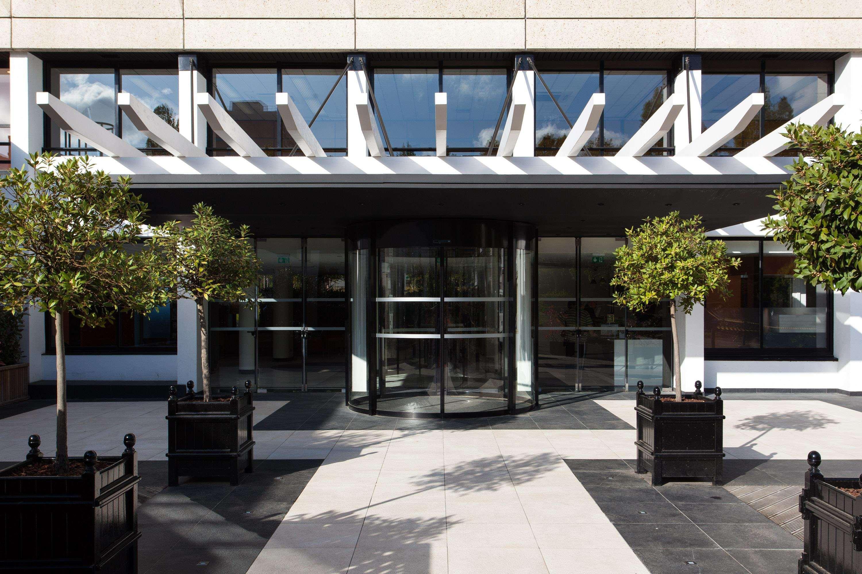 Vista Exterior Hôtel Forest Hill Paris Meudon-Vélizy