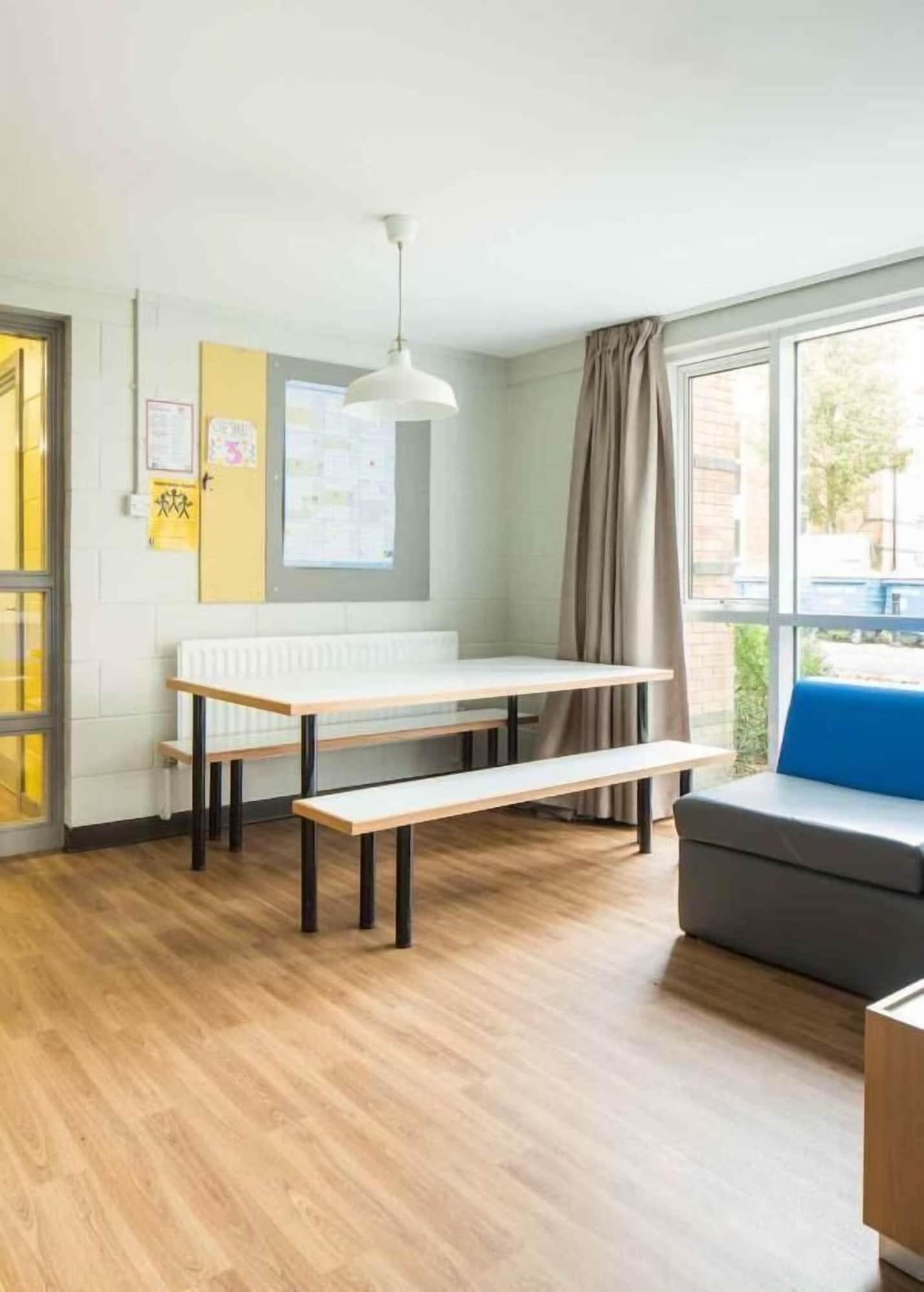 Comodidades del Alojamiento Queens University Belfast - Elms Village - Hostel