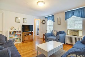 Alquiler Vacacional - 1 Mi to Marina! Hyannis Family Getaway w/ Deck