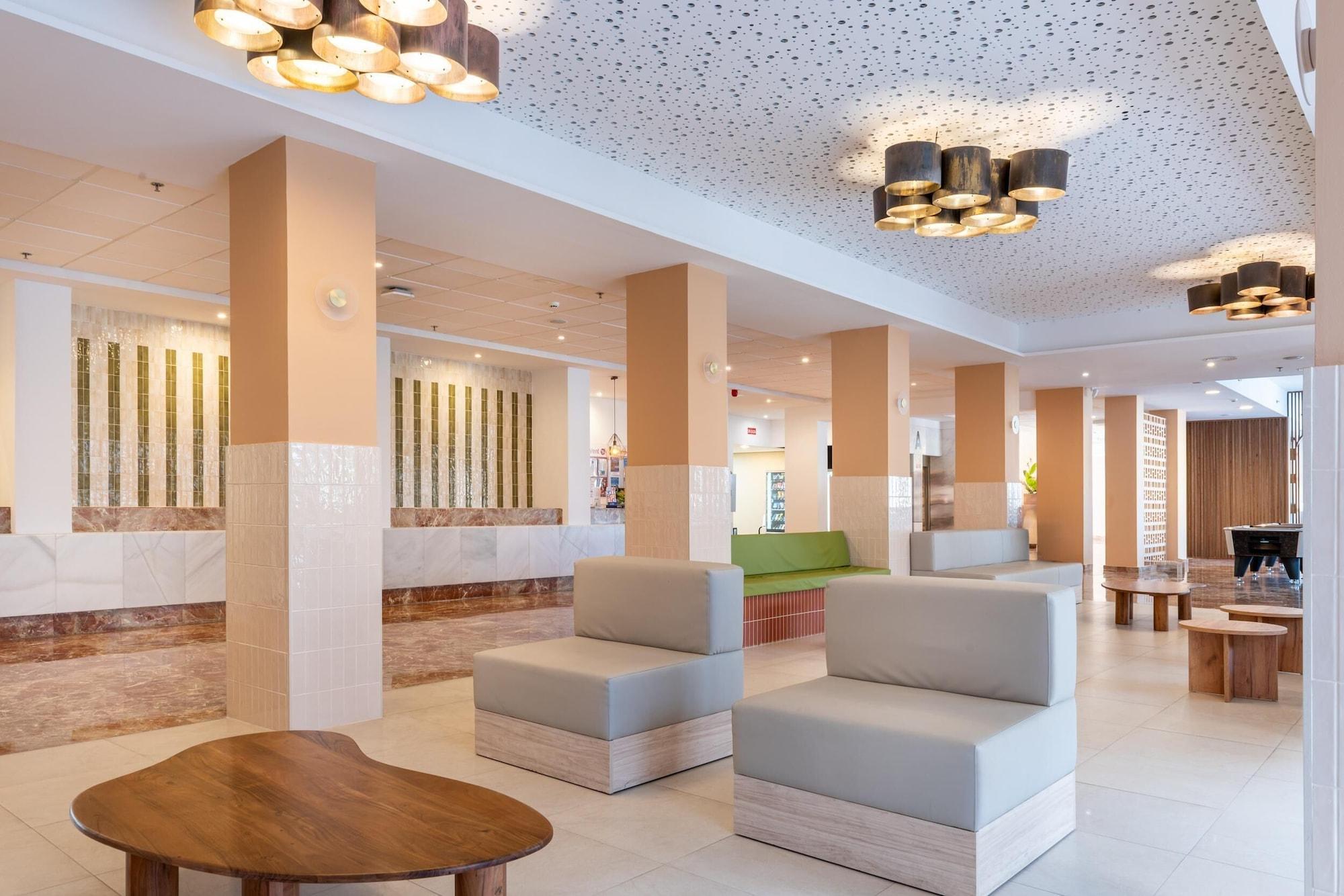 Vista Lobby Hotel THB San Fermín