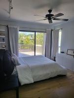 Alquiler Vacacional - Dreamy French chic Townhome retreat close  to Siesta Key