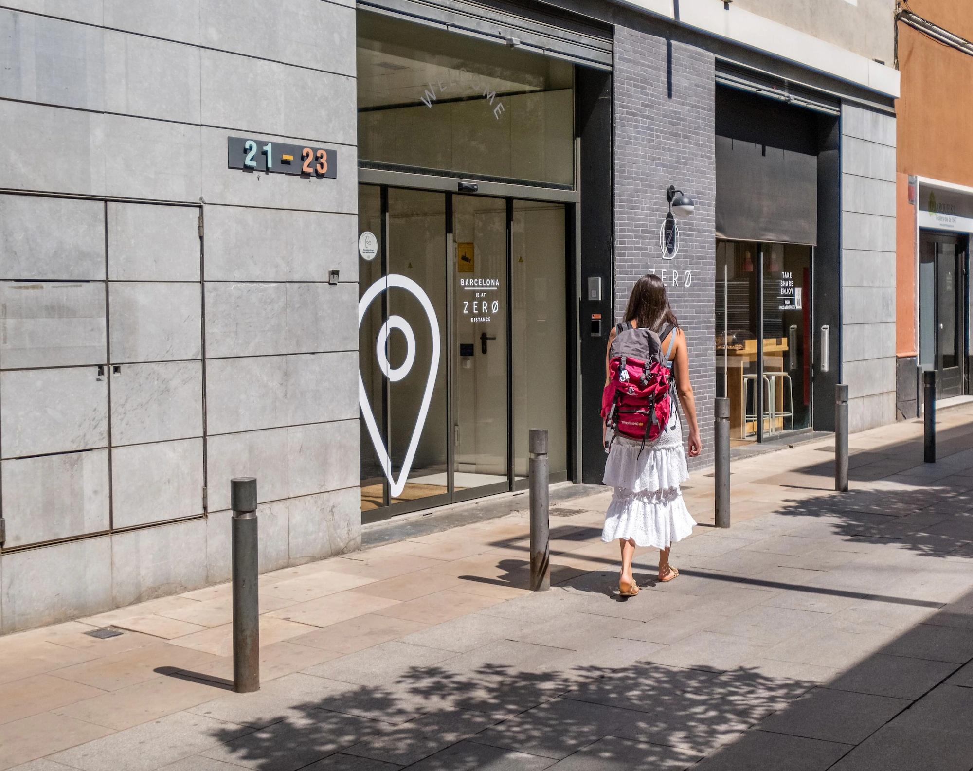 Vista Exterior Latroupe Poblenou Beach
