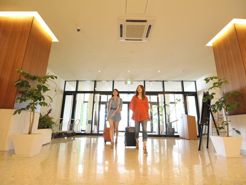 Vista Lobby EM Costa Vista Okinawa