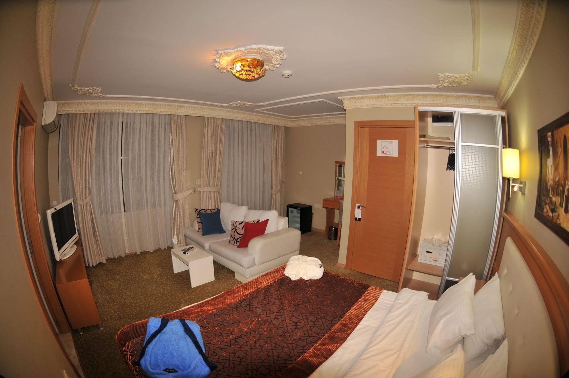 Vista Exterior Taya Hatun Hotel