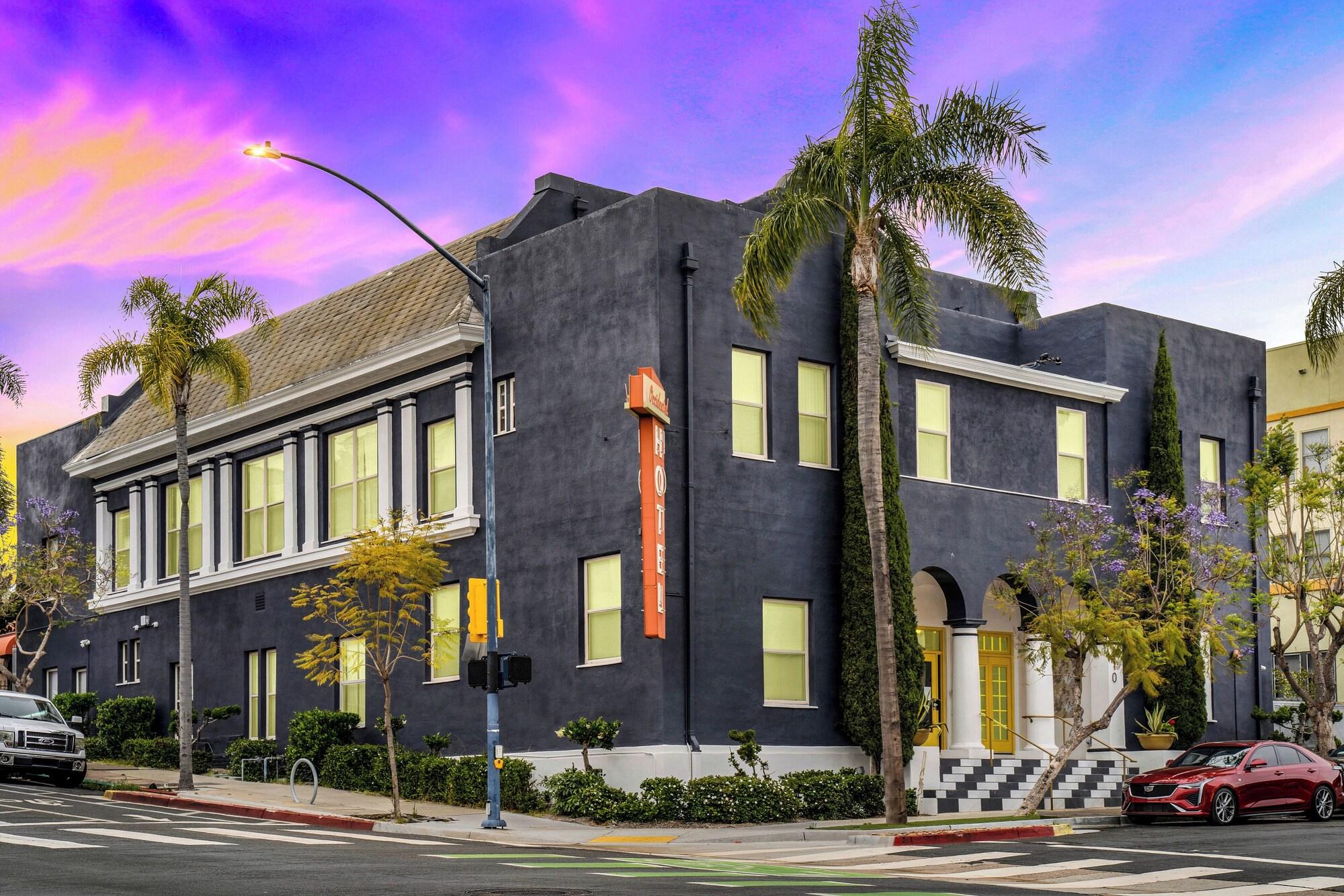 Varios Balboa Park Hotel