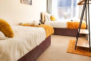 Alquiler Vacacional - 2BR APT Town Centre Location | Long & Short Stays - Fast WiFi - Sleeps upto 7!