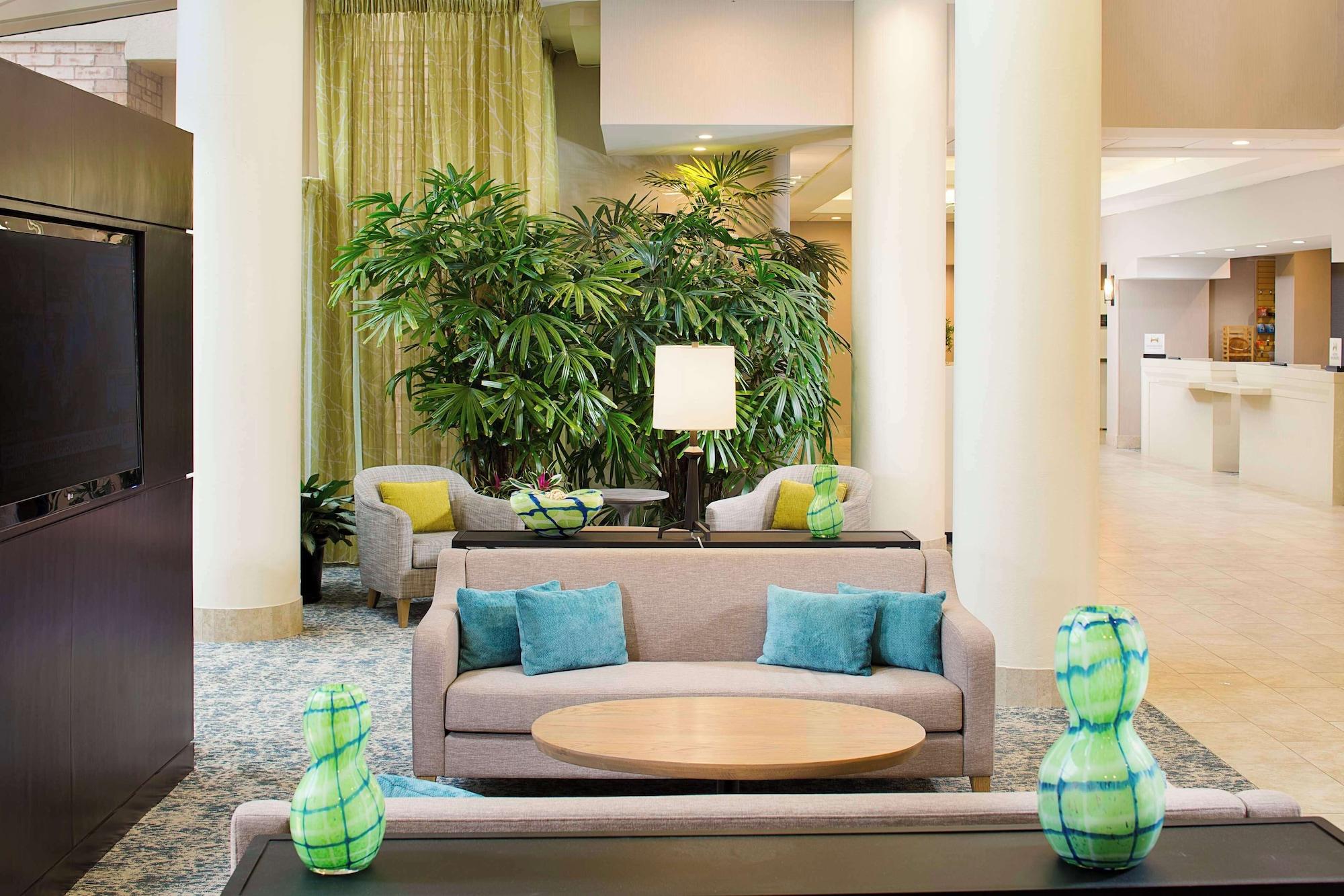 Vista Lobby Hilton Suites Atlanta Perimeter