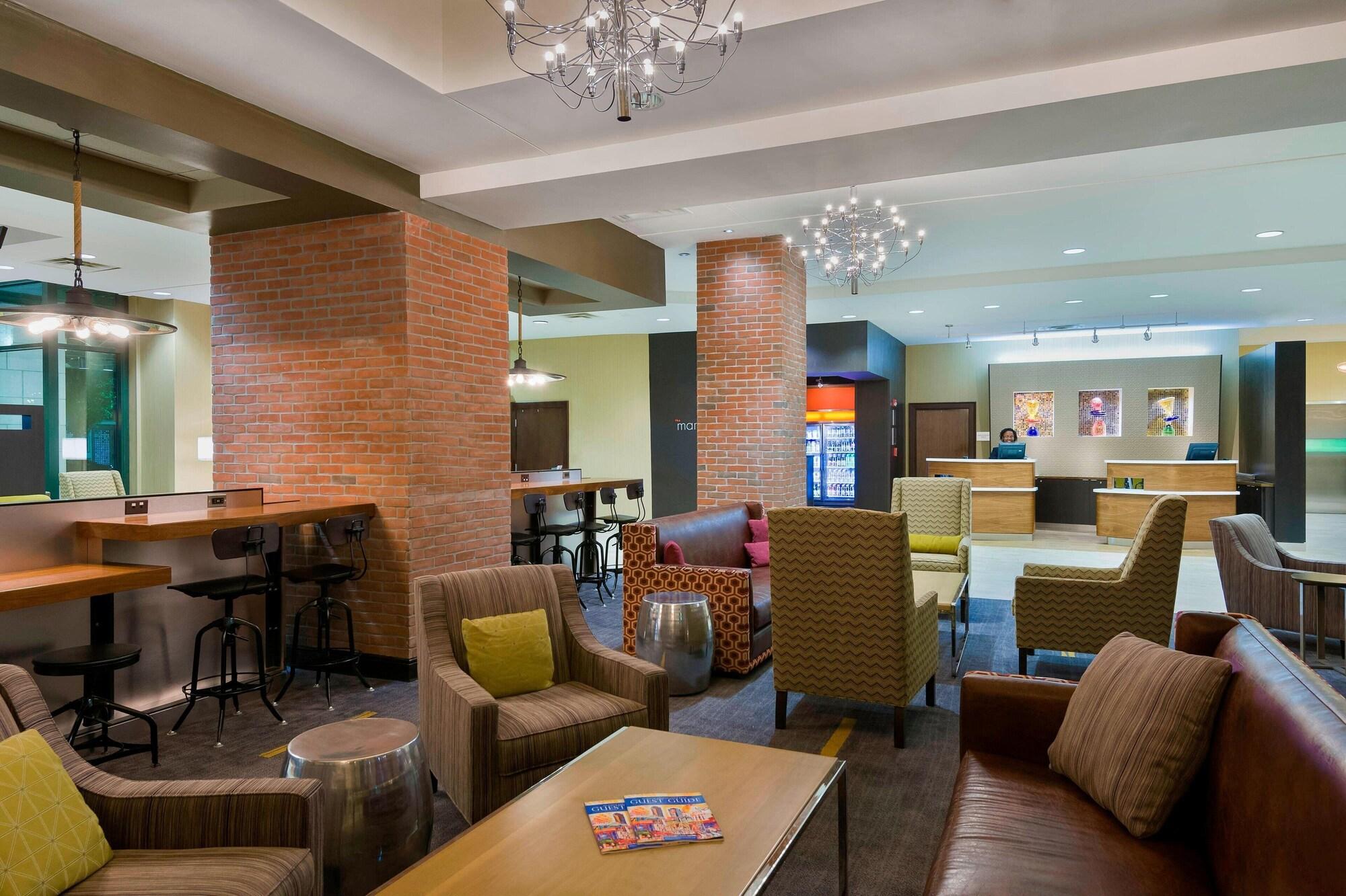 Vista Lobby Courtyard by Marriott Little Rock Downtown