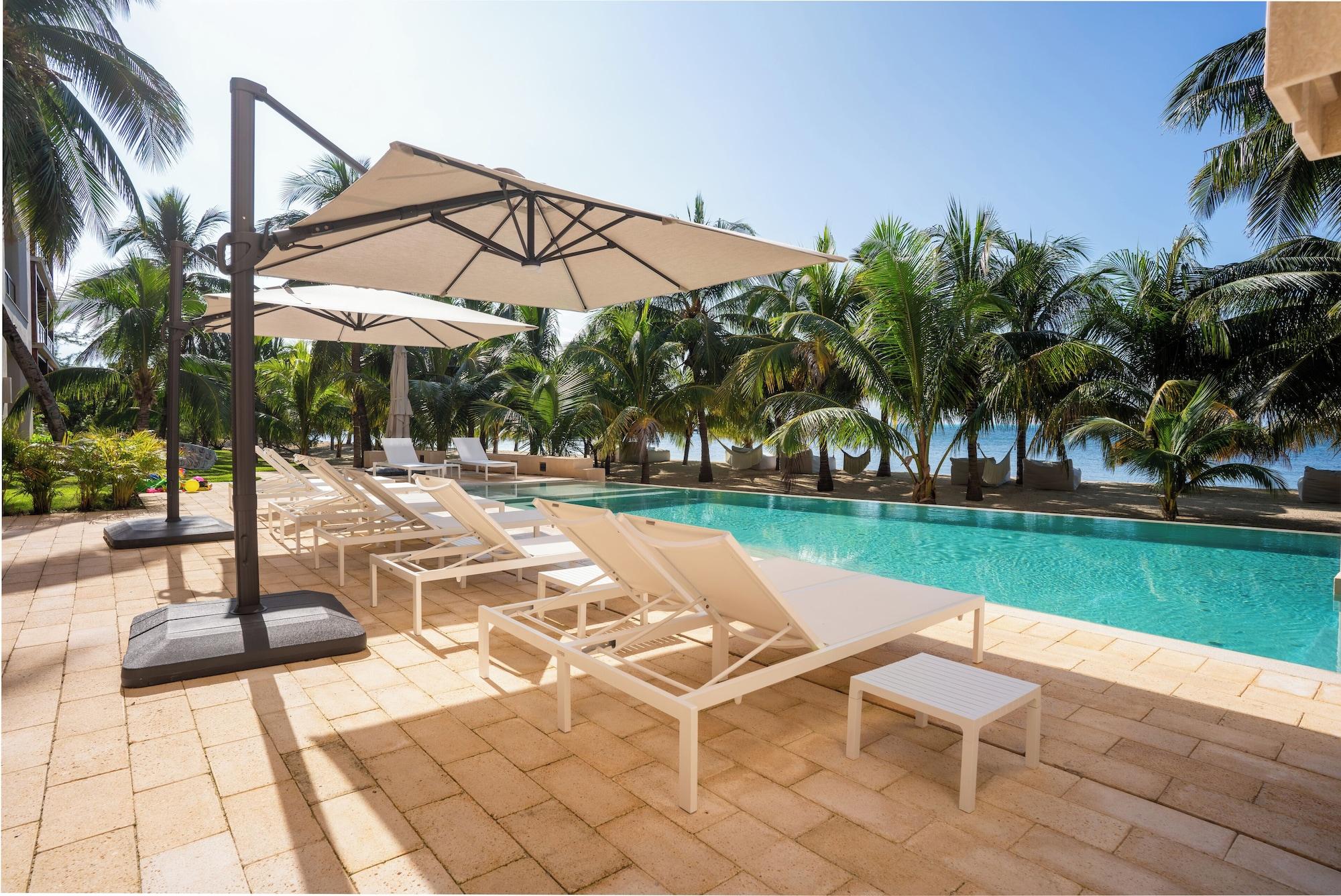 Vista Piscina Artila IM by Solmar Rentals