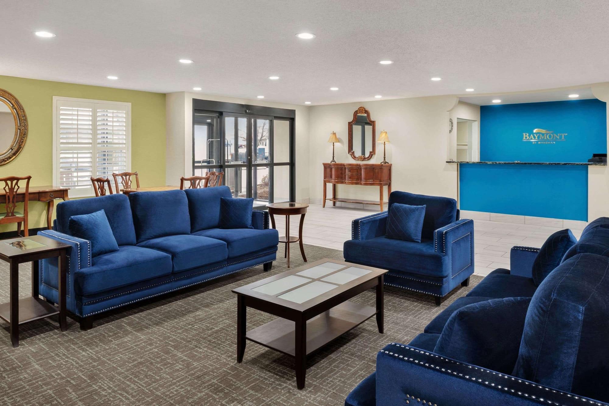 Vista Lobby Baymont by Wyndham Washington