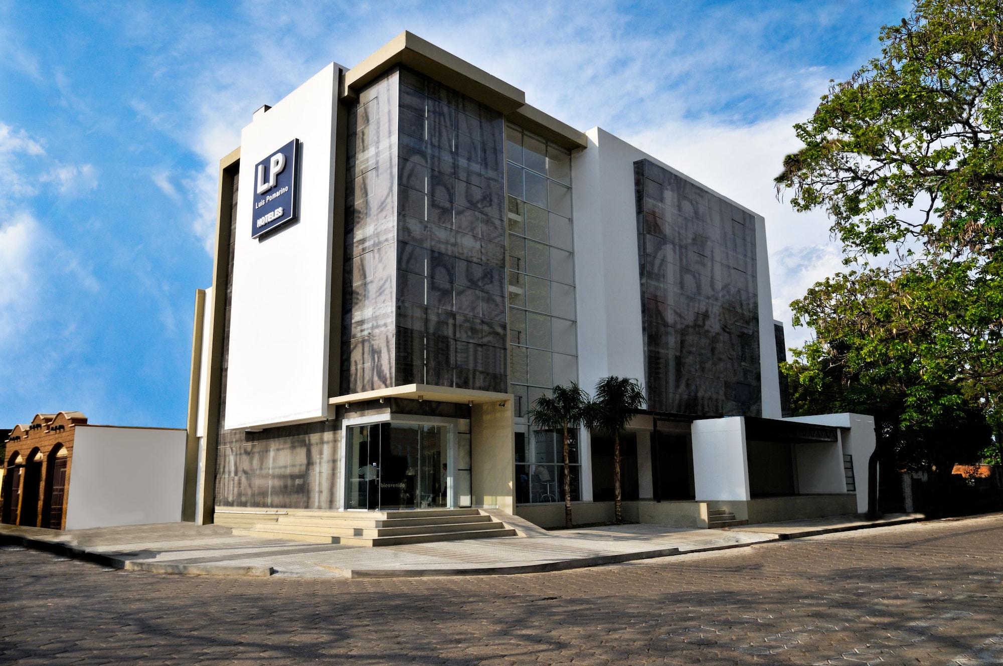 Vista Exterior Hotel LP Santa Cruz Centro