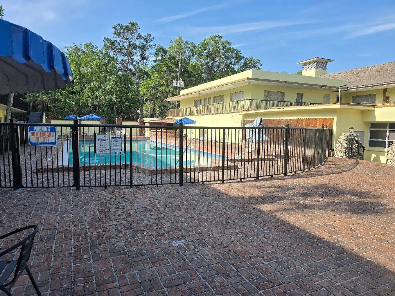 Vista Piscina University Inn Gainesville
