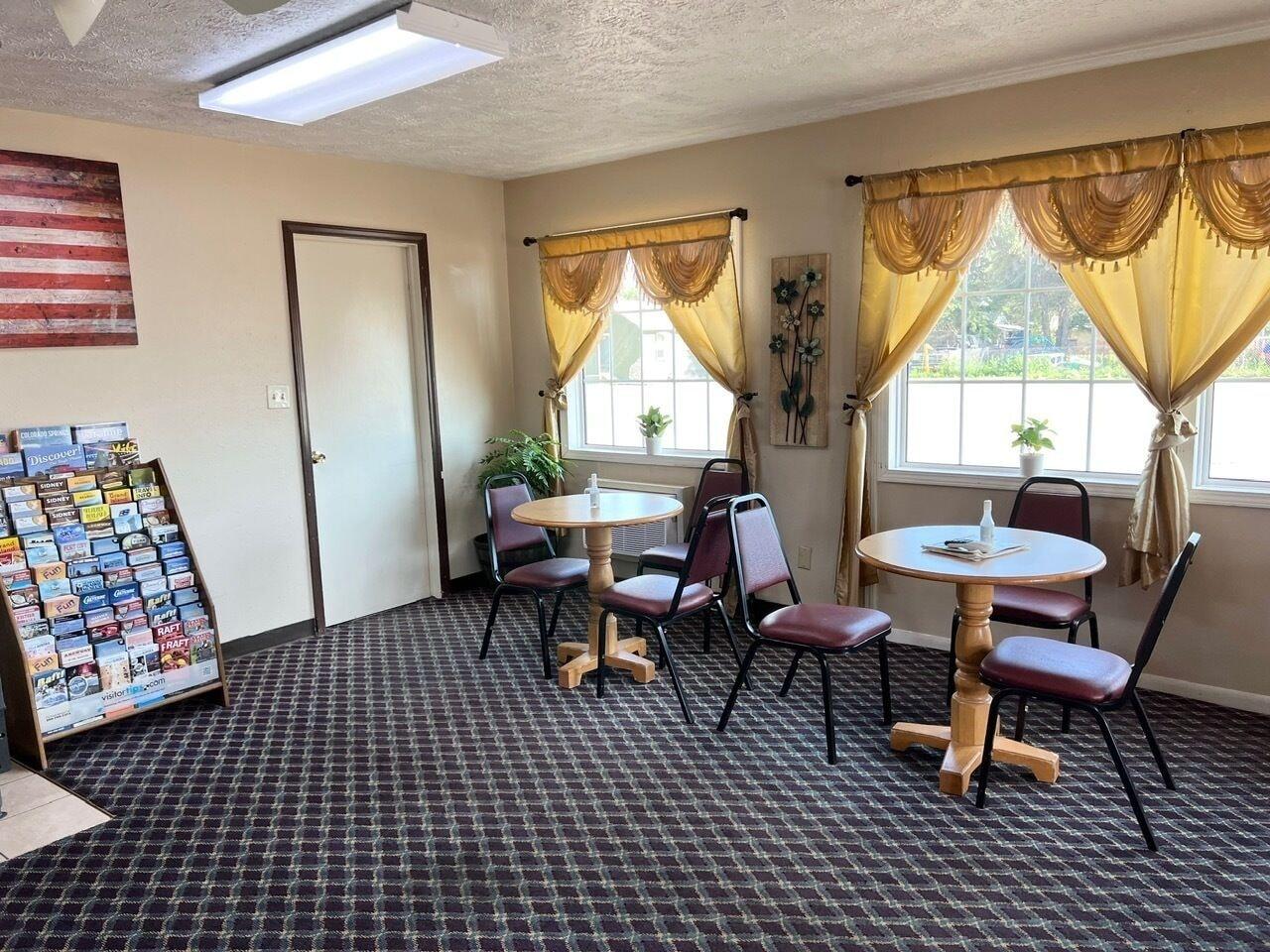 Restaurant Economy Inn