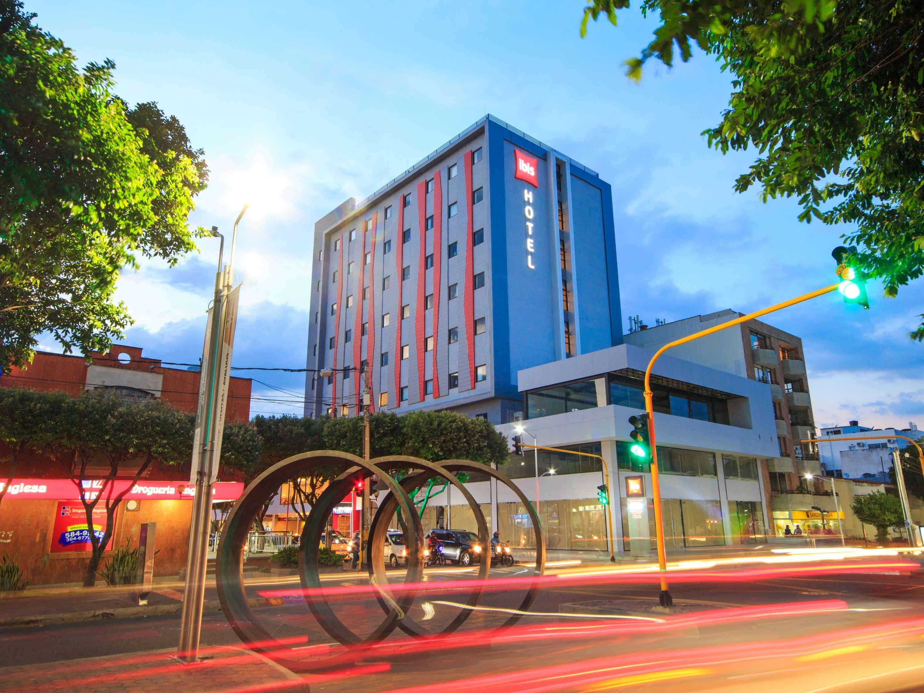 Vista Exterior Ibis Cúcuta Hotel