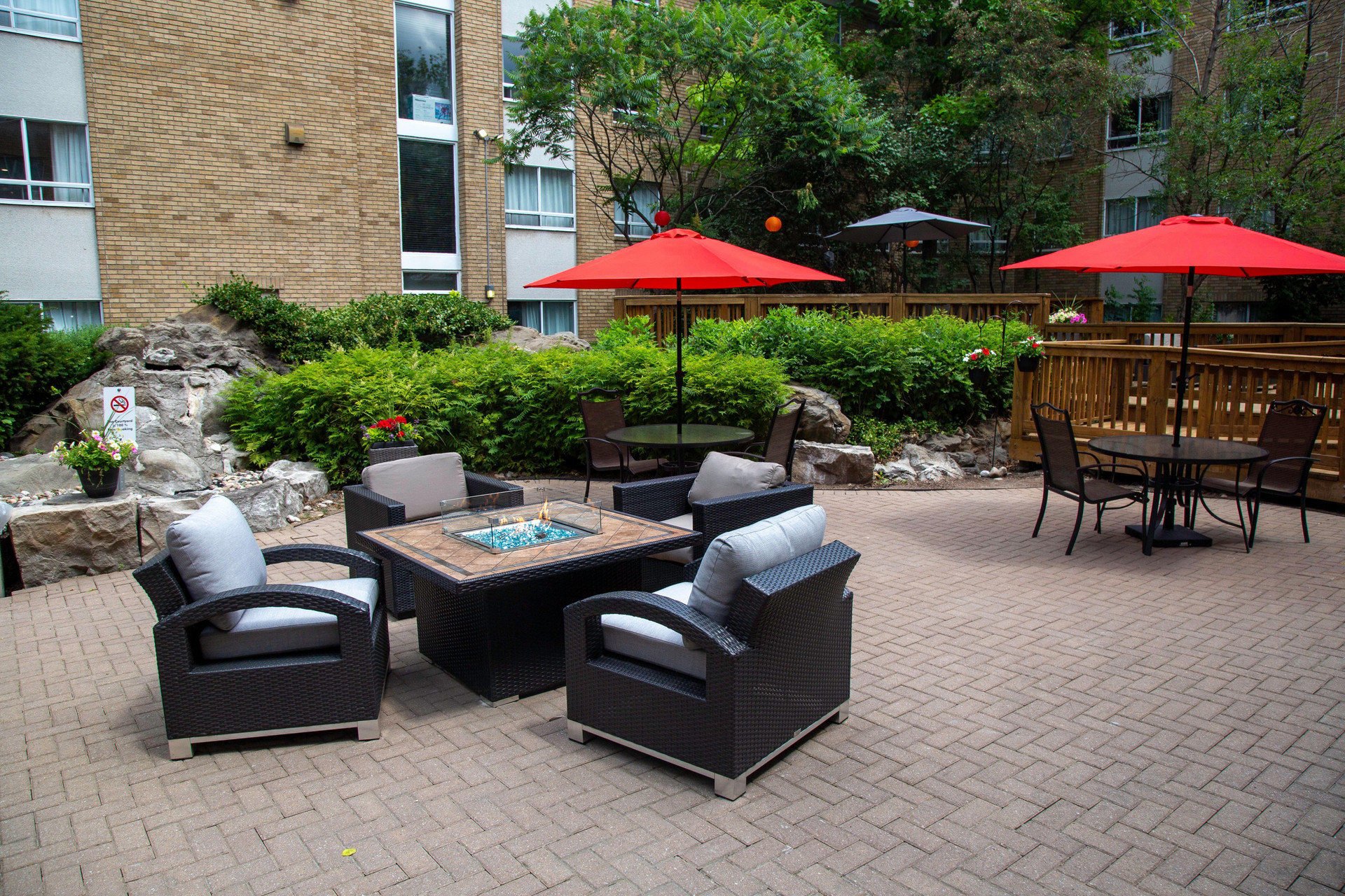 Vista Exterior Staybridge Suites Toronto - Vaughan South by IHG