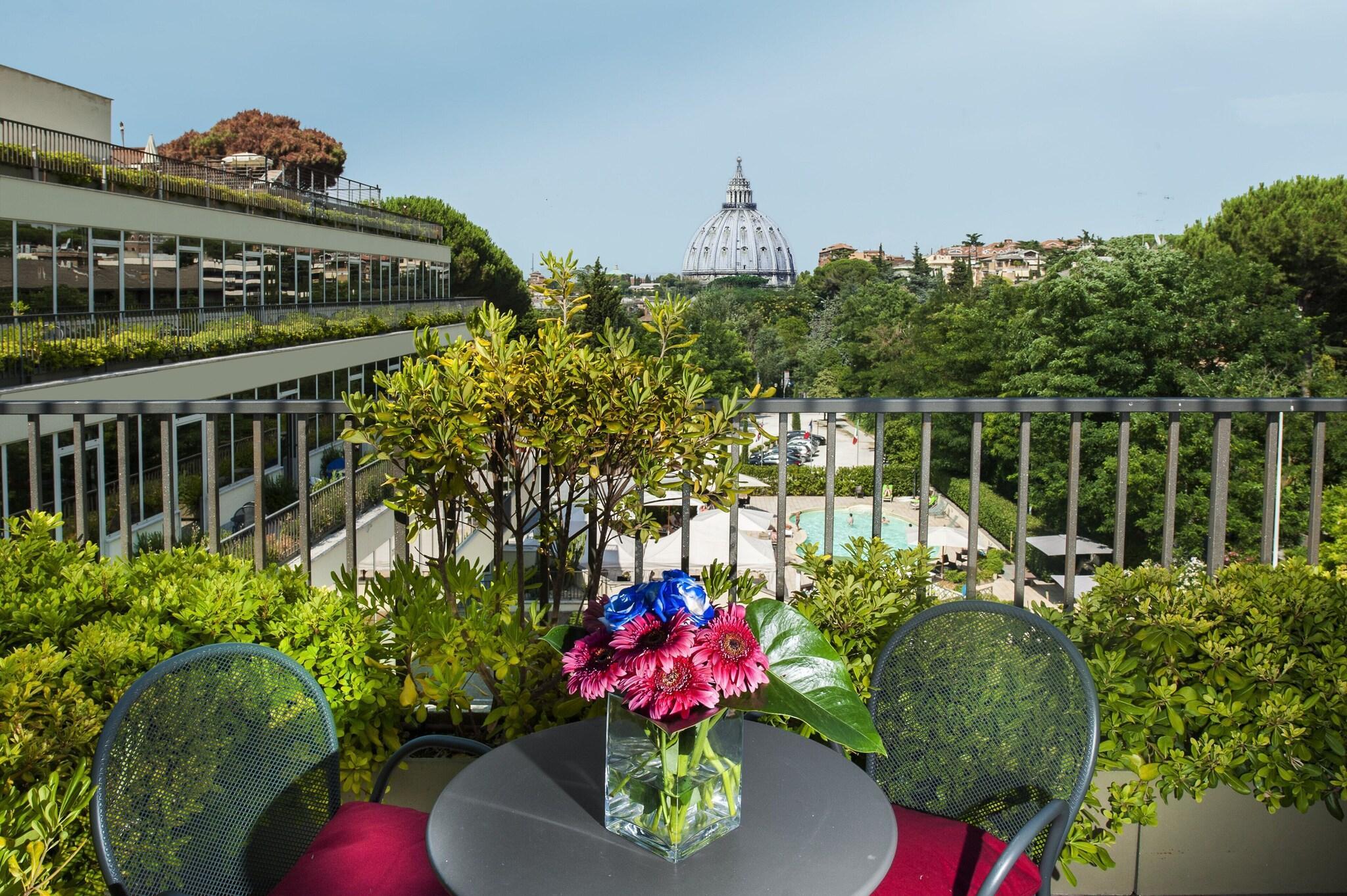 Vista Exterior Cardinal Hotel St. Peter