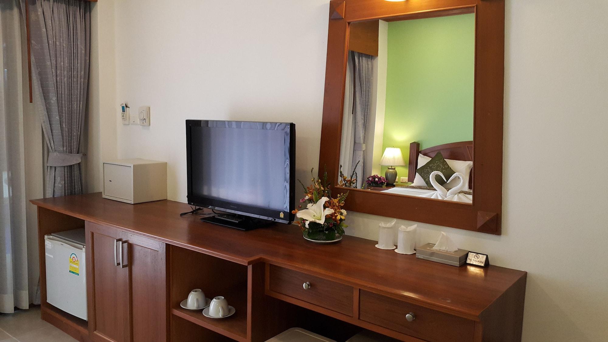 Habitación MT Hotel Patong