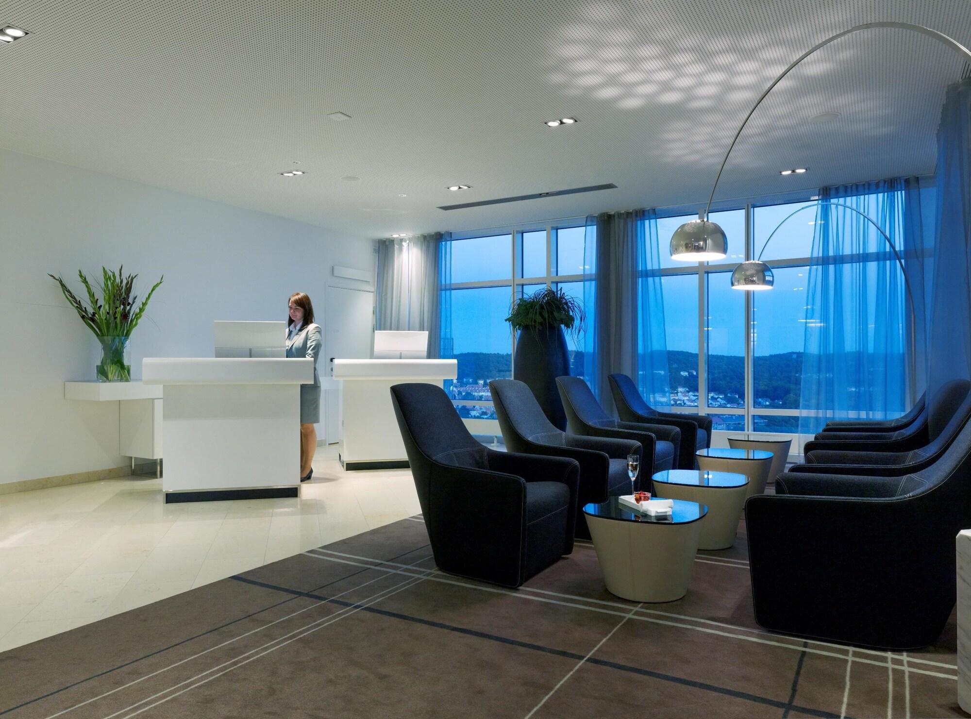 Vista Lobby Upper House