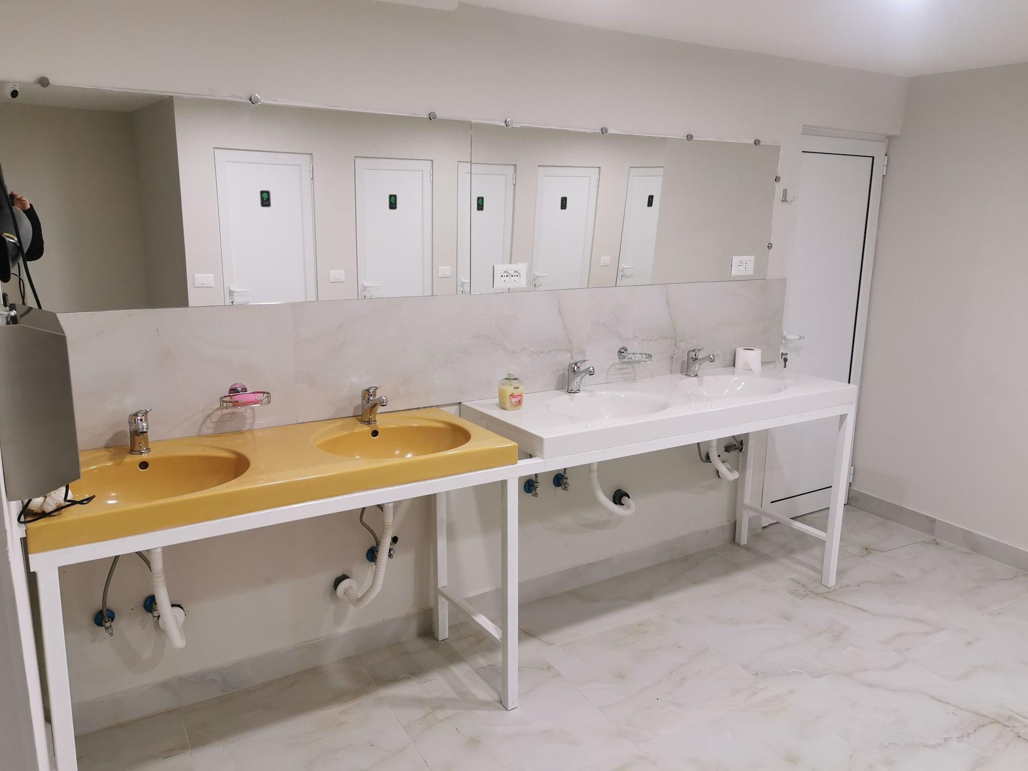Equipamiento de Habitación GM Tirana Hostel