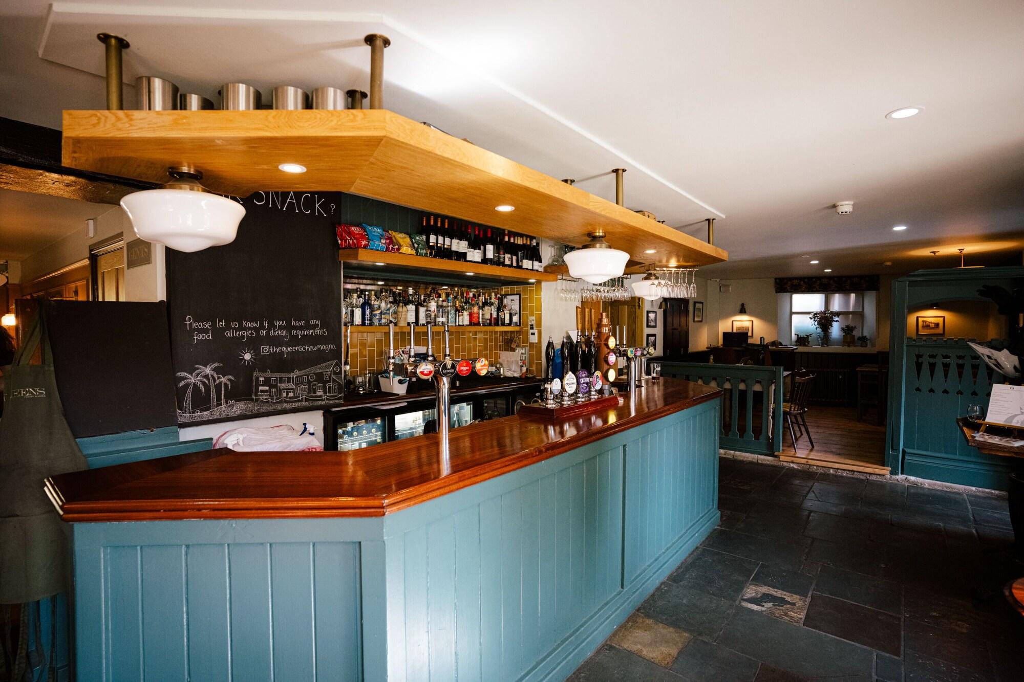 Bar/Salón The Queen's Chew Magna