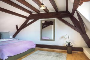 Alquiler Vacacional - 90 sqm apartment with floor-to-ceiling bay windows, a fully equipped kitchen