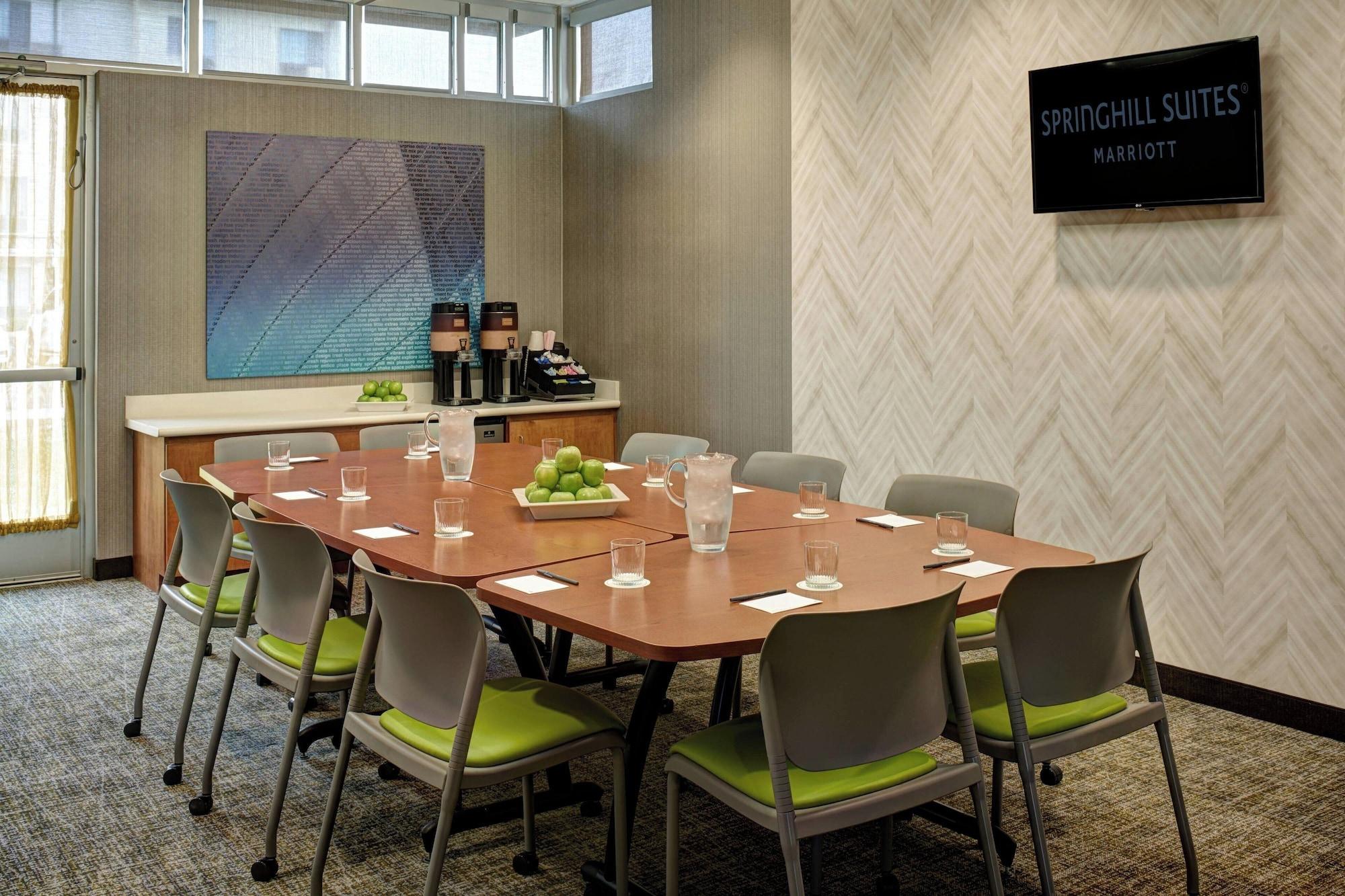 Sala de Reuniones SpringHill Suites by Marriott Saginaw
