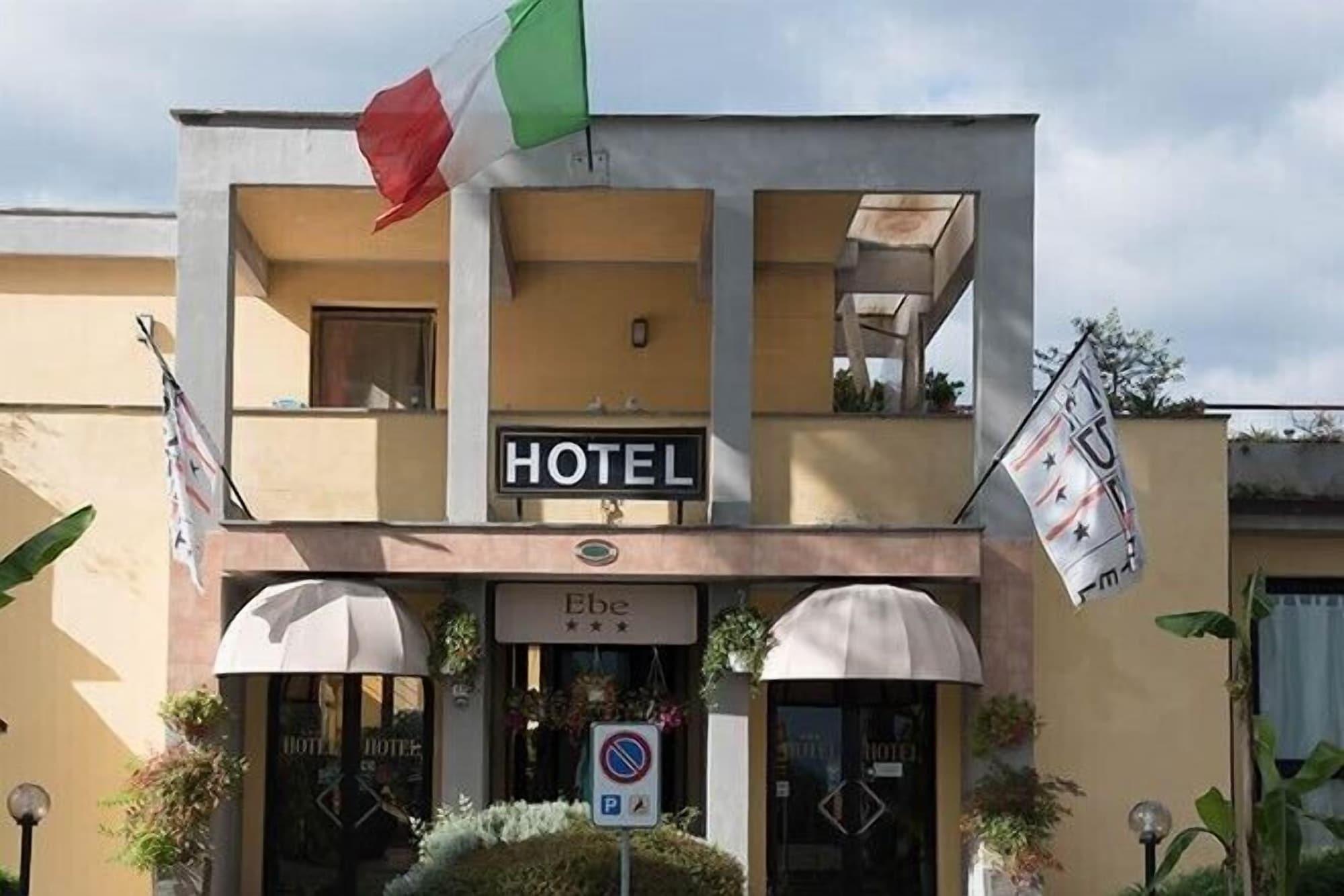 Vista Exterior Hotel Ebe