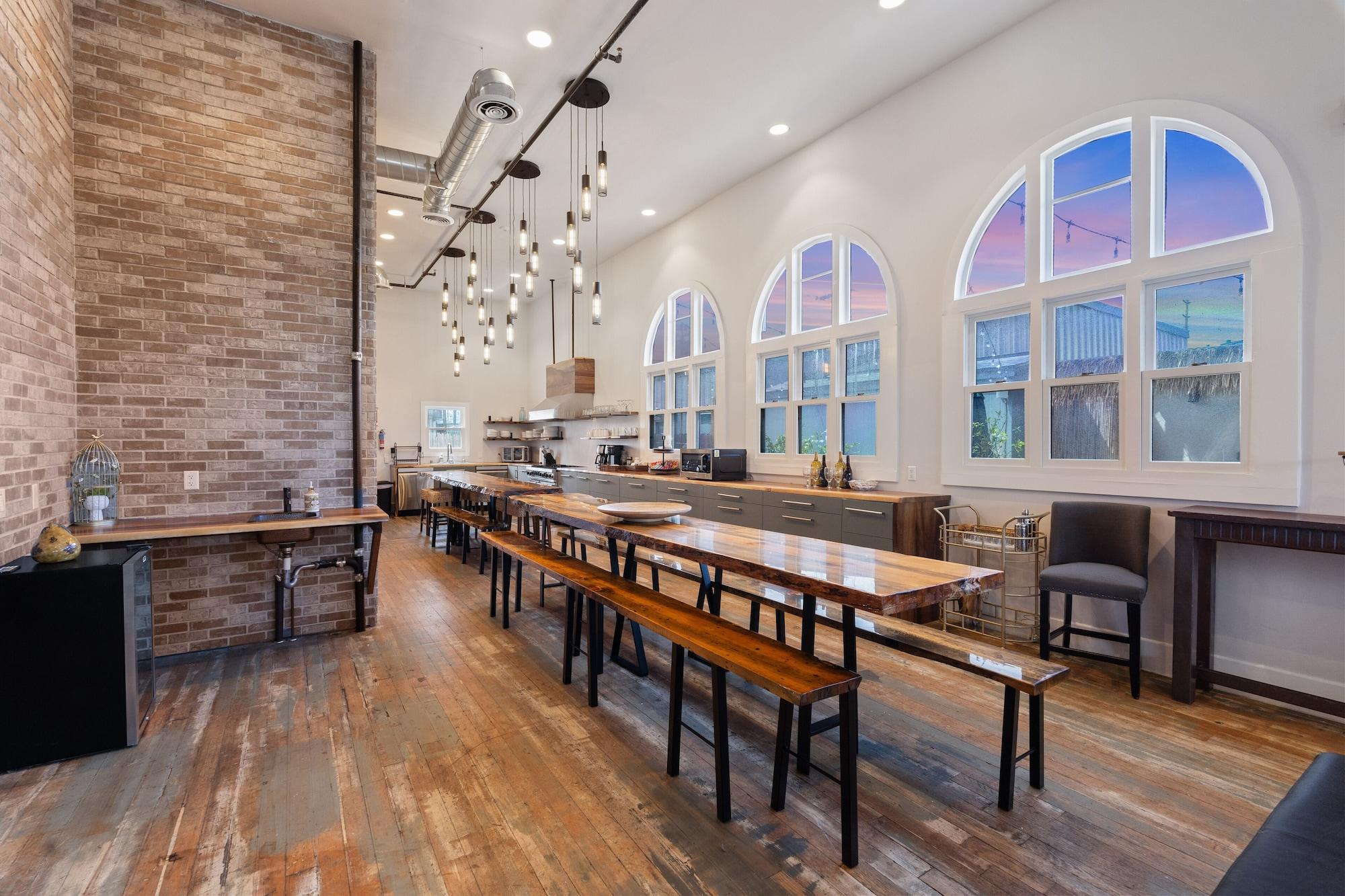 Restaurant Good Life Vacation Rental Resort
