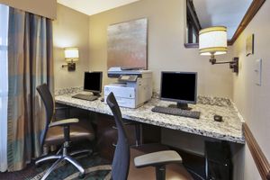 Alojamiento - Staybridge Suites Columbia-Hwy 63 & I-70