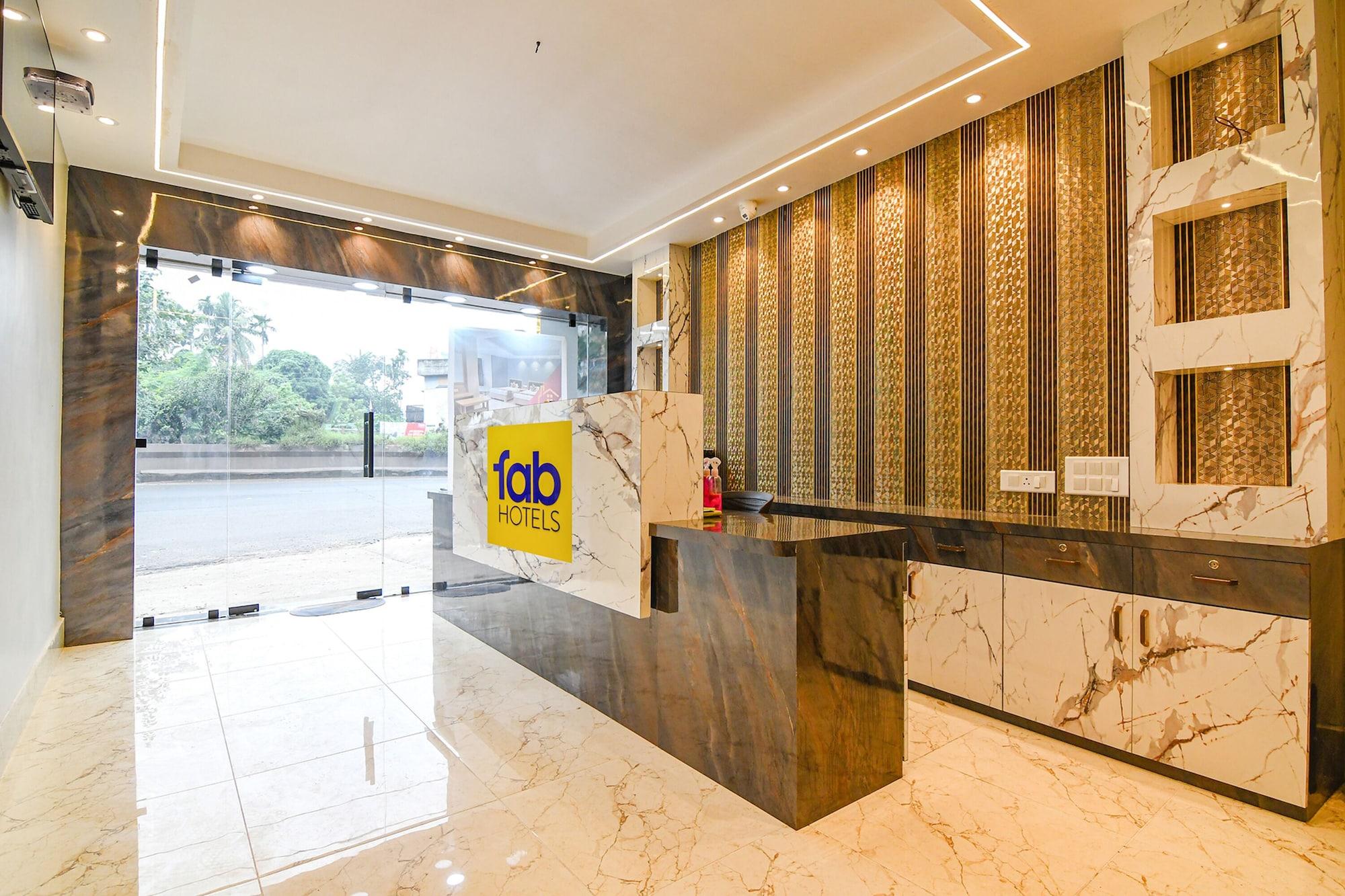 Vista Lobby Fabhotel Jp