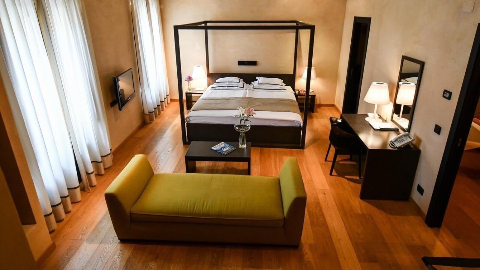 Varios Hotel Kukuriku