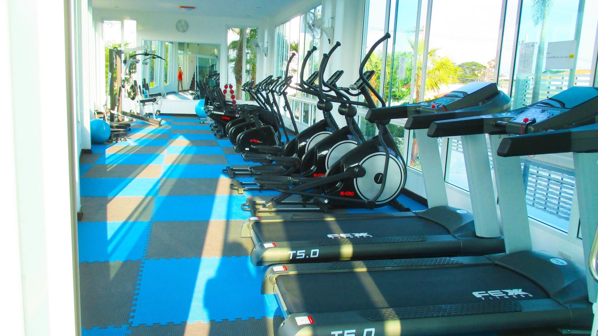 Gimnasio Tada Condo Tel
