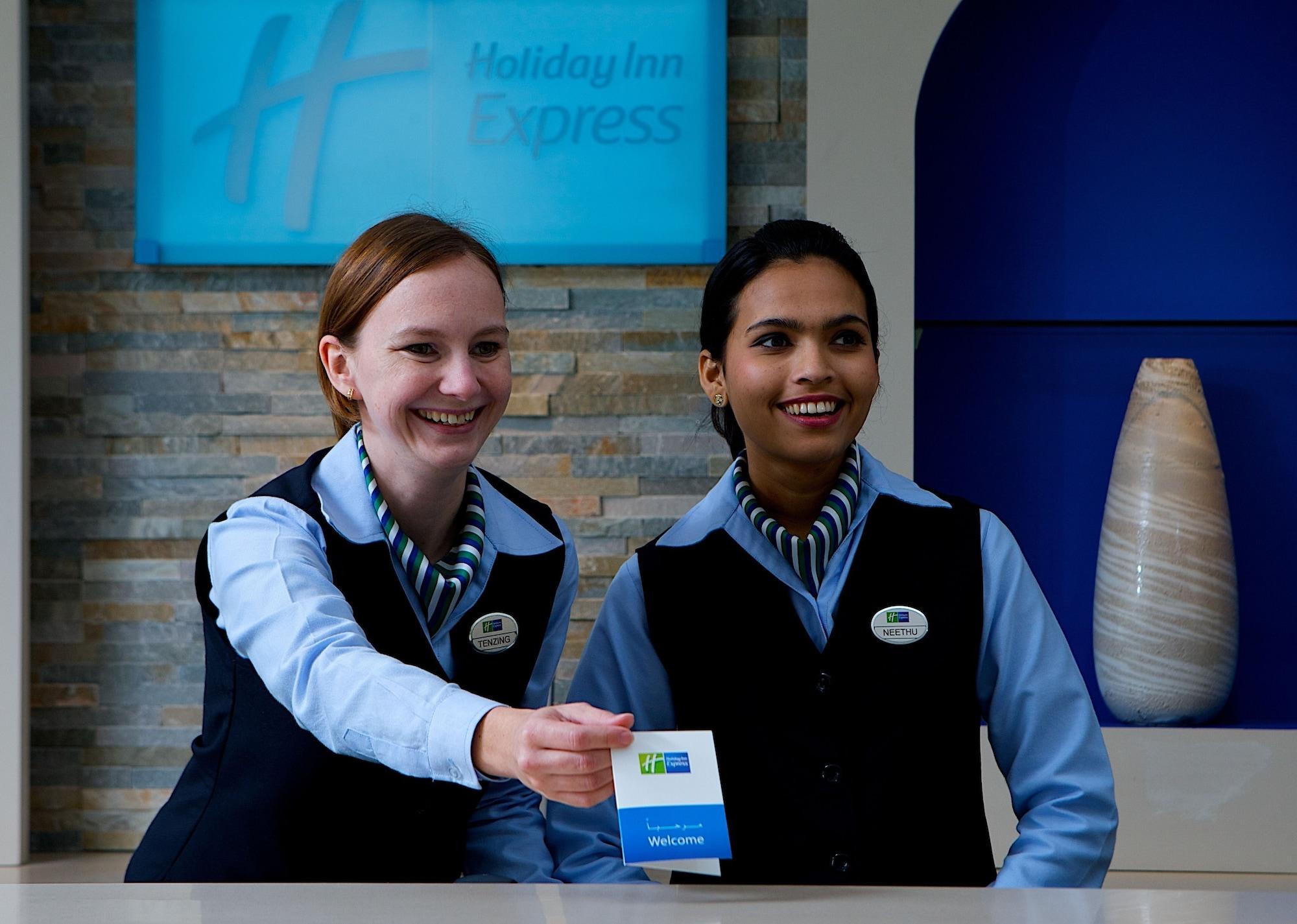 Vista Lobby Holiday Inn Express Dubai Airport by IHG