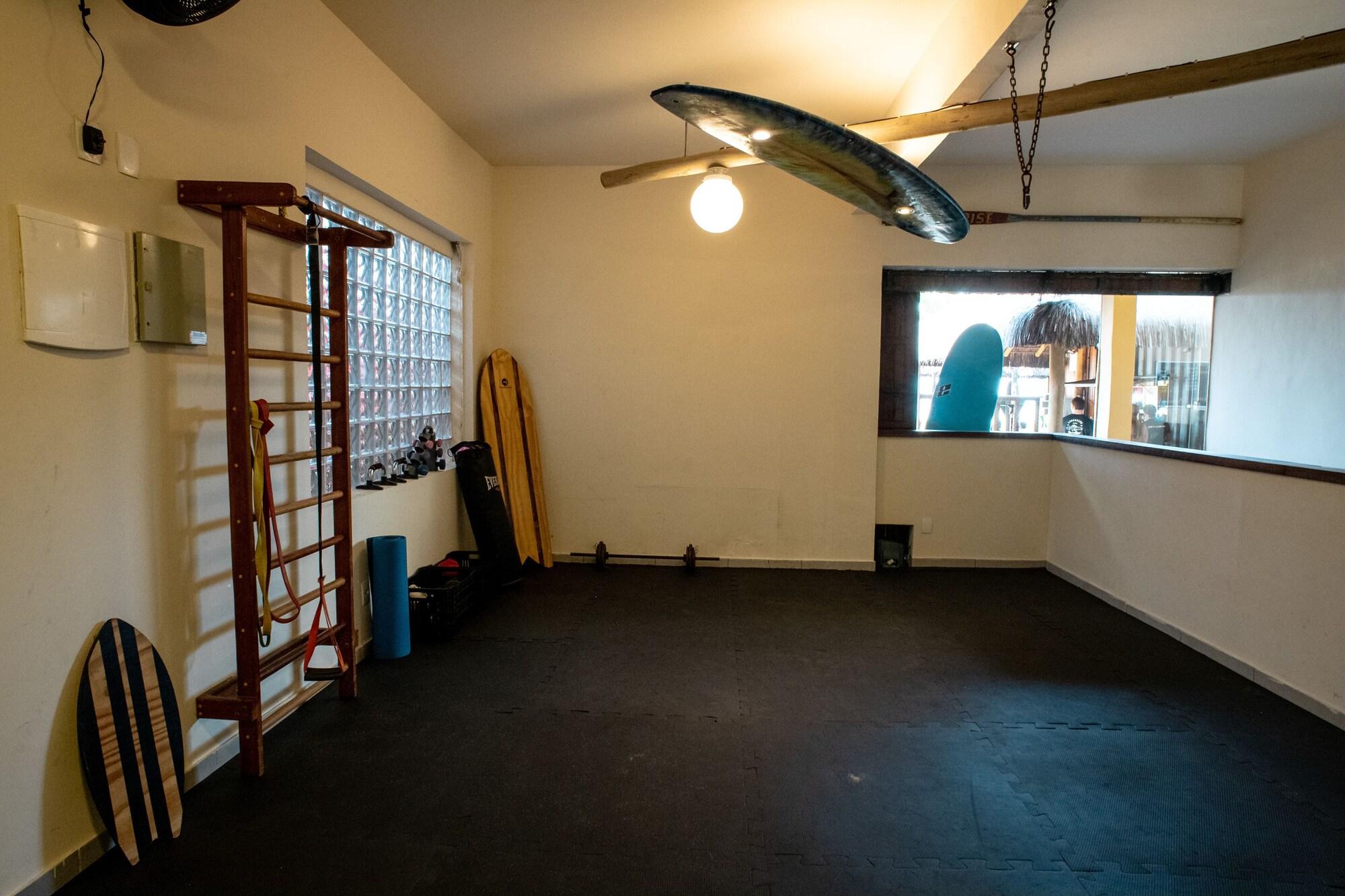 Gimnasio LONGBOARD PARADISE SURF CLUB